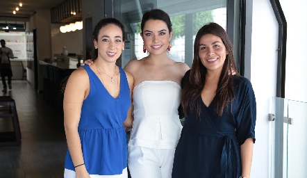  Samantha Corpi, Gaby Díaz Infante y Andrea Martínez.