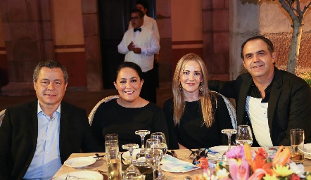  Lisandro Bravo, Laura de Bravo, Claudia del Pozo y Héctor Mahbub.