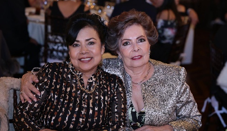  Rosaura Salazar y Catalina de Acosta.