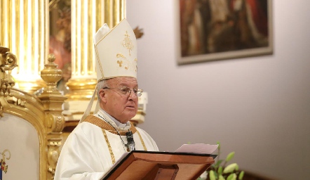  Arzobispo Calos Cabrero Romero.