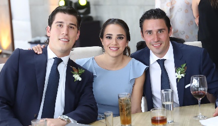 Alberto Kasis, Bárbara Mejía y Pepe Alonso.