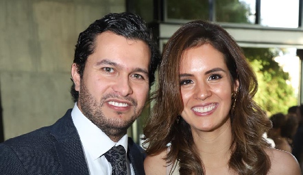  José Ramón Barragán y Valeria Flores.