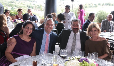  Elsa Martínez, Mario Dahda, Miguel Guerra y Virginia Medellín.