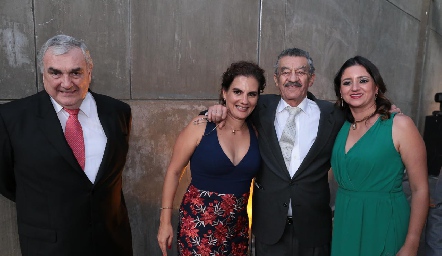  Alejandro Mejía, Alejandra León Abud, Miguel Abud y María Fernanda León Abud.