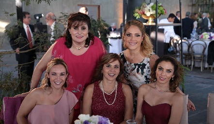  Eliana Cara, Marisa Valencia, María Ruiz, Liliana Rodríguez y Martha Kapetanis.