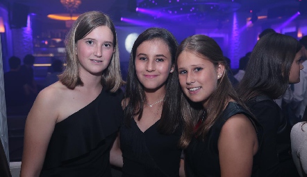  Isabella Hernández, Paulina González e Isa Galván.