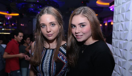  Joaquina Morales y Carmina Navarro.