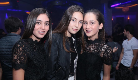  Vale, Giulia y Ofe.