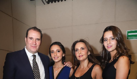  Familia Nava.