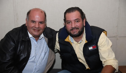  Elías y Gabriel Navarro.