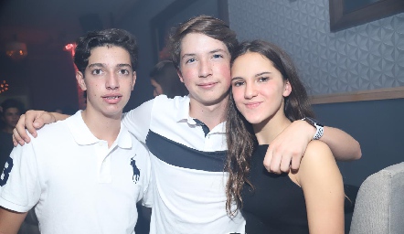  Juan Pablo Dip, Manuel Toledo y Carola García.