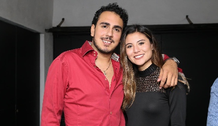  Eduardo López y María José González.