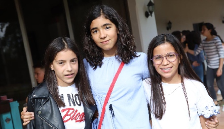  María, Sofía y Camila.