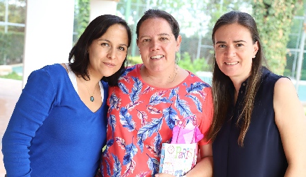 Susana Humara, Pilar Torres y Ana Cristina González.