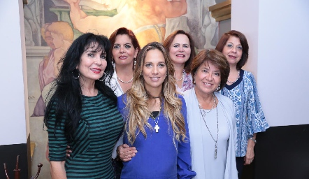  Elizabeth Rodríguez, Liz Martínez, Synthia González, Nena Dávila, Mary Carmen González y Lourdes Martínez.