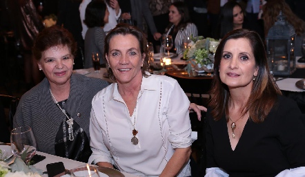  Pilar Labastida, Lucía Gárate y Maite Yamín.