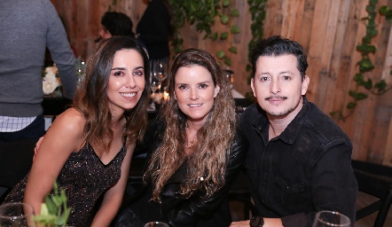  Itziar Curiel, Paola Celis y Horacio Lizaola.