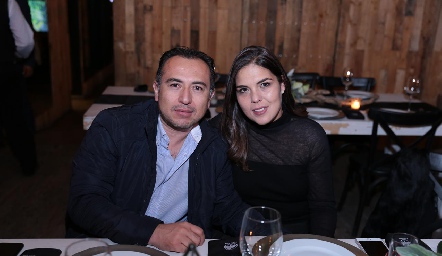  Christian Barbosa y Pilar Allende.