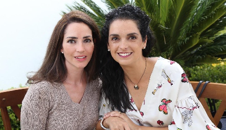 Mariana Ávila y Maricel Gutiérrez.