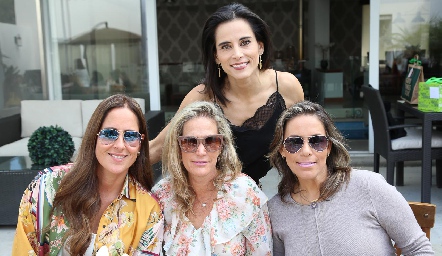  Adriana Pedroza, Claudia Quiroz, Anilú Enríquez y Michelle Zarur.