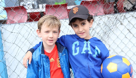  Andrés y Juan Ma.