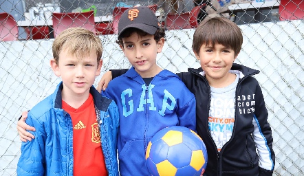  Andrés, Juan Ma y José Ma.