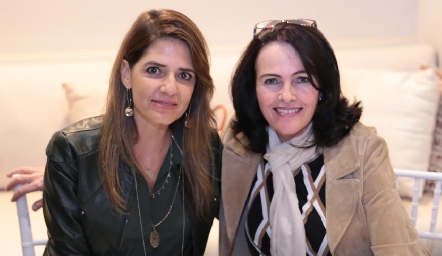  Rosy Rodríguez y Lourdes Gómez.