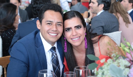  Oscar Álvarez y Nina Galarza.
