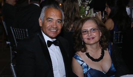  Silvano Escobedo y Diana González.