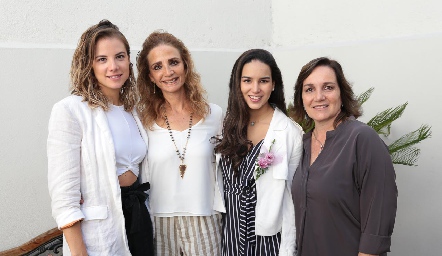  Monze Martell, Beatriz Rangel, Sandra Villalobos y Sandra Estúa.