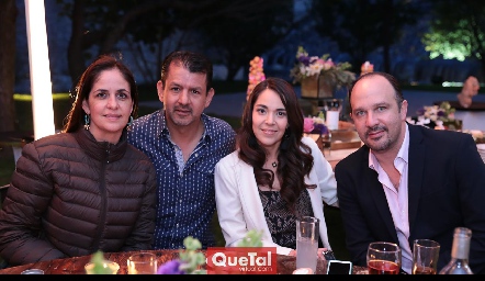  Paola Soto, Obed Gutiérrez, Gloria Batres y Chema Beltrán.