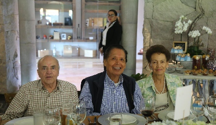  Jorge Anaya, Francisco Ruiz y Martha Lucía de Ruiz.