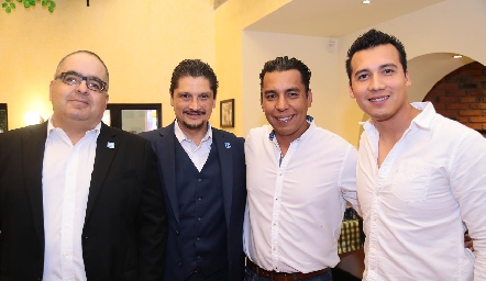  Armando Rentería, Mauricio Mier, Aquena y Sinoe.