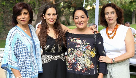  Adriana Sánchez, Cecilia Sánchez, Laura Rodríguez y Carmen Bravo.