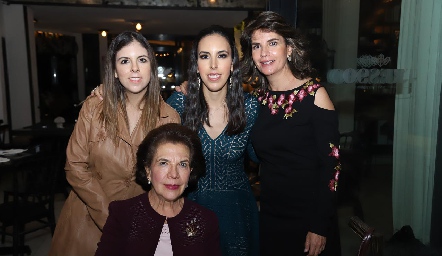 Marissa, Mariana, Marissa y Melita Tobías.