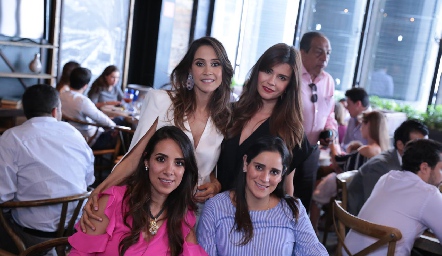  Ximena Mirabal, Ana Ramos, Paola Lastras y Rosa María Mejía.