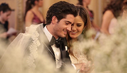  Chema Gómez y Ana Pao Rangel, ya son esposos.