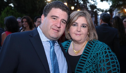  Antonio Delgado y Regina Payán.