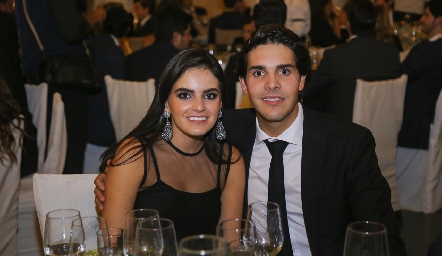  Adriana Olmos y Mauricio Tobías.