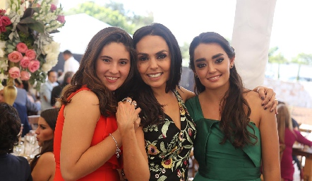  Regina Armendáriz, Marianela Villanueva y Marianela Villasuso.