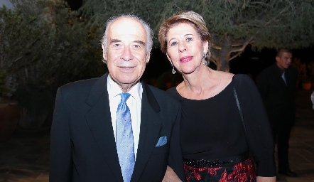  Arturo y Marcela Sotomayor.