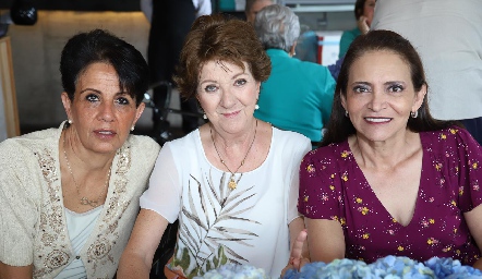  Maru Aranda, Cecilia Quijano y Michelle Covarrubias.