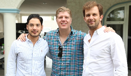 Miguel Torres, Manuel Zárate y Alejandro Abud.
