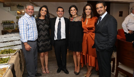  Oscar Vera, Maricel Gutiérrez, Jesús Conde, Daniela Gutiérrez, Lorena Padilla y Gustavo Gutiérrez .