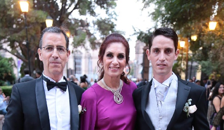  Javier Muriel, Martha Ocaña y Juan Pablo Muriel.