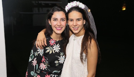  Daniela Mauricio y Sandra Villalobos.
