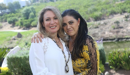  Fabiola Nieto y Graciela.