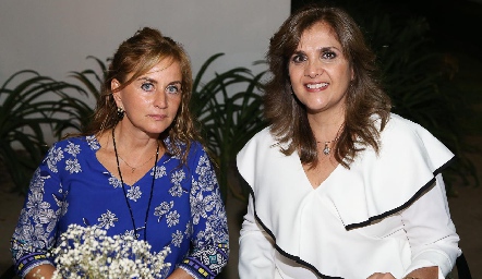  Lorena Robles y Sabrina Gaviño.