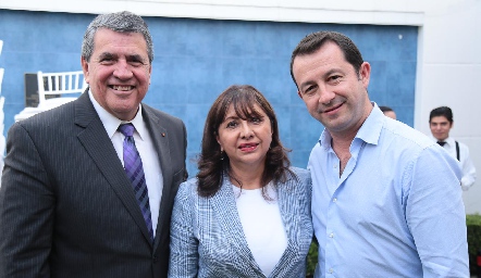  Armando Prado, Elvia Castañón y Alfonso Leal.