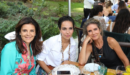  Patricia Silos, Malena Villasuso y Lourdes Herrera.